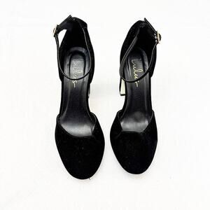 Lulu's Faux Suede Black Round Toe Block Heel Size 7.5